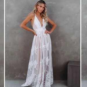 Vici Antonia Maxi Dress - White, Size M